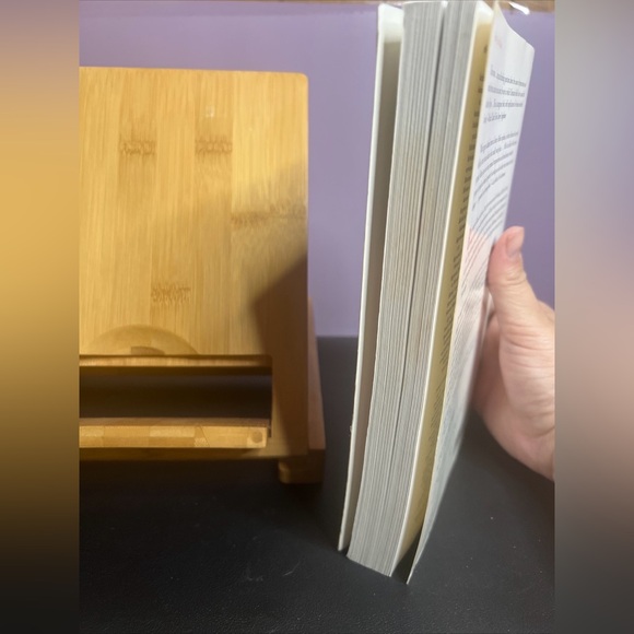 Gentile Tales: The Narrative Assault on Late Medieval Jews (Paperback) M. Rubin - Picture 5 of 10